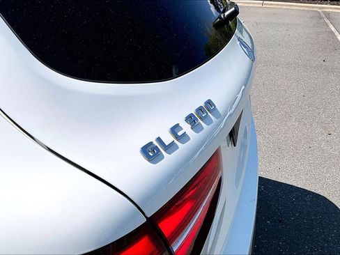 Used 2018 Mercedes-Benz GLC 300 4MATIC image 23