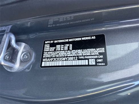 Used 2025 BMW Z4 sDrive30i w/ Premium Package image 32