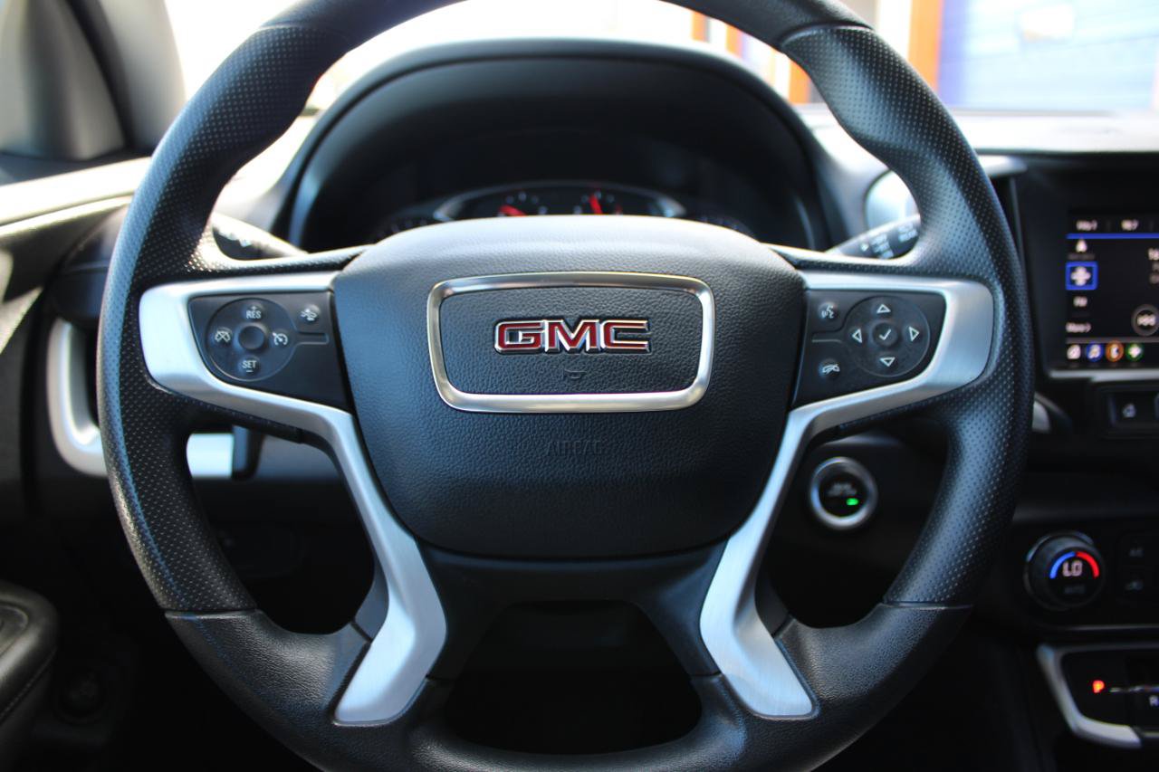 Used 2023 GMC Terrain SLE w/ Driver Convenience Package AWD/4WD image 19