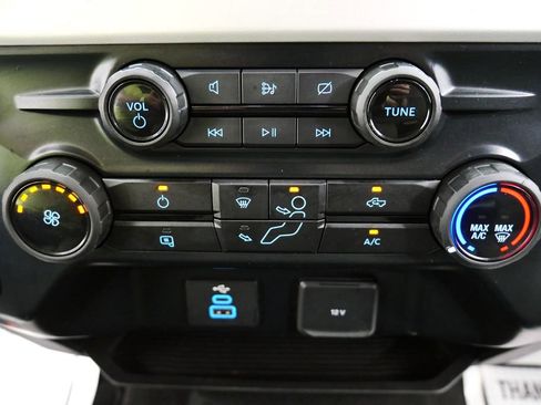 Used 2023 Ford F250 XLT AWD/4WD image 30