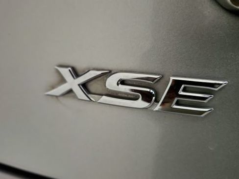 Used 2015 Toyota Camry XSE FWD image 34
