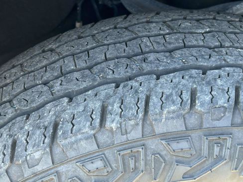 Used 2024 Chevrolet Tahoe Z71 AWD/4WD image 11