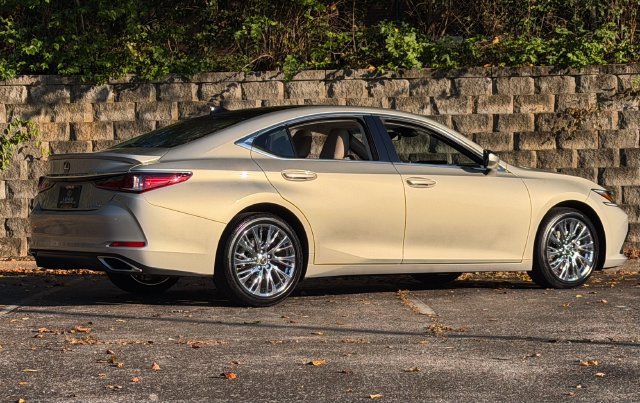 Certified 2021 Lexus ES 350 w/ Premium Package FWD image 6