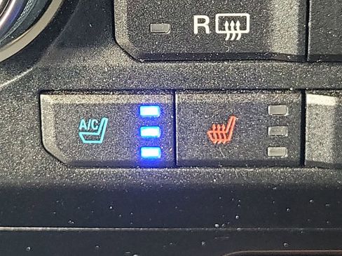 Used 2015 Ford F150 Lariat w/ Equipment Group 502A Luxury image 15