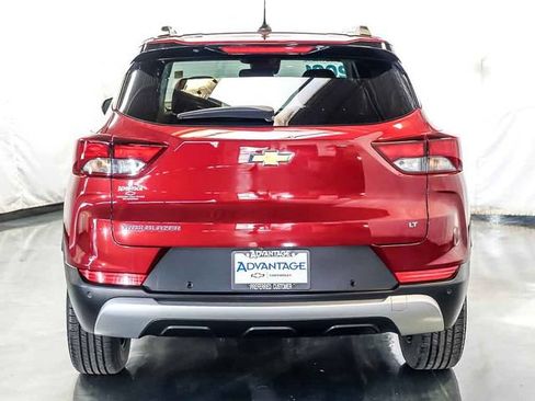 Certified 2021 Chevrolet TrailBlazer LT w/ Convenience Package FWD image 8