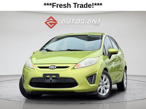 Used 2011 Ford Fiesta SE w/ 203A Rapid Spec Order Code image 1
