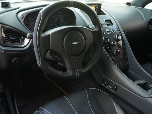 Used 2015 Aston Martin Vanquish Coupe RWD image 11