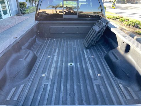 Used 2009 Ford F250 Lariat image 9