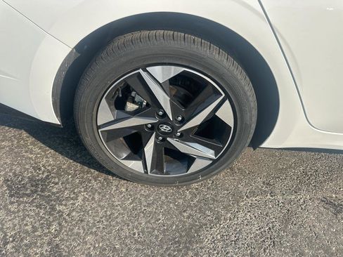 Used 2023 Hyundai Elantra Limited w/ Cargo Package image 26