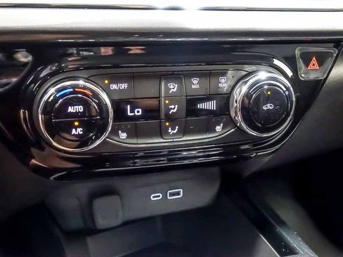 New 2026 Chevrolet Trax ACTIV w/ Driver Confidence Package FWD image 17