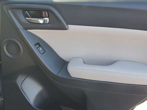 Used 2018 Subaru Forester 2.5i Limited image 40