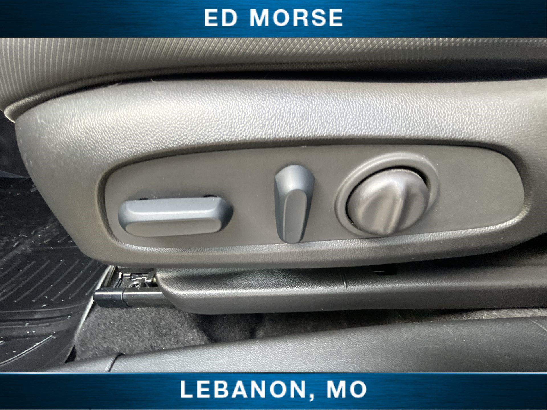 Used 2023 Chevrolet TrailBlazer RS w/ Sun and Liftgate Package FWD image 34