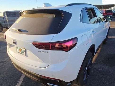 Certified 2025 Buick Envision Sport Touring image 3