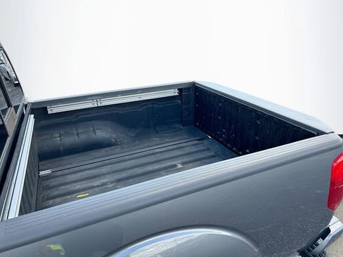 Used 2021 Nissan Frontier SV RWD image 20