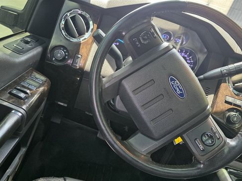 Used 2014 Ford F250 Platinum w/ FX4 Off-Road Package AWD/4WD image 21
