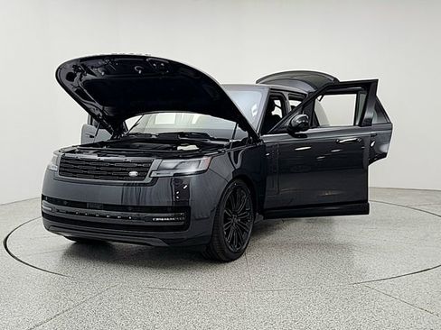 New 2026 Land Rover Range Rover SE AWD/4WD image 9