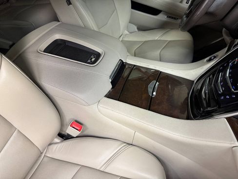 Used 2016 Cadillac Escalade ESV Premium AWD/4WD image 40