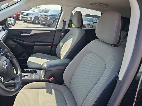 Used 2022 Ford Escape SE FWD image 13