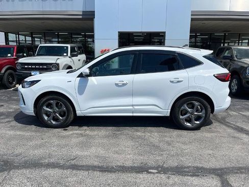 Certified 2023 Ford Escape ST-Line Select w/ Tech Pack #2 AWD/4WD image 3