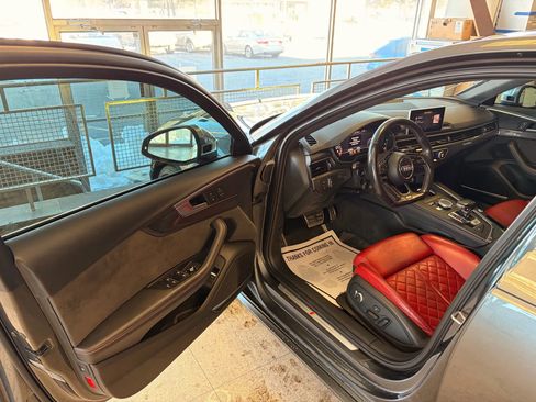 Used 2018 Audi S4 Premium Plus w/ Navigation Package image 10