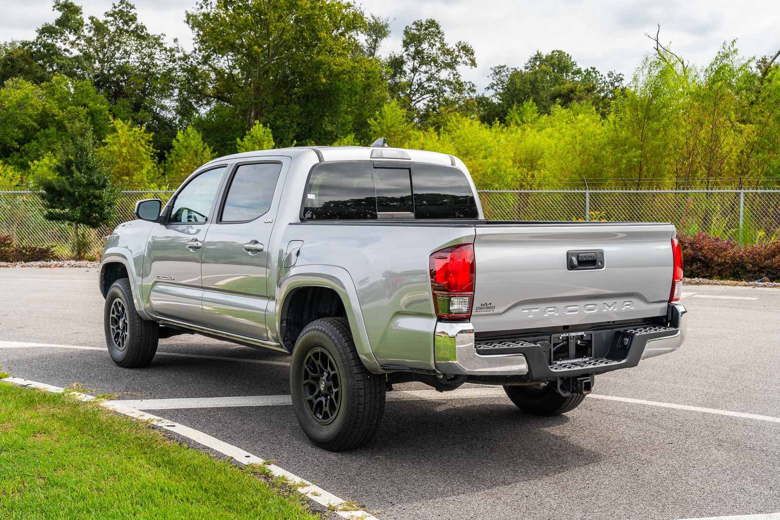 Used 2021 Toyota Tacoma SR5 RWD image 5