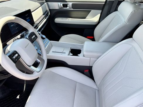 Used 2025 Hyundai Santa Fe SEL AWD/4WD image 17