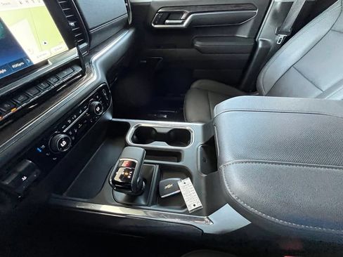 Certified 2023 Chevrolet Silverado 1500 LTZ AWD/4WD image 22