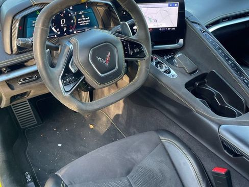 Used 2023 Chevrolet Corvette Stingray Premium Conv w/ 3LT RWD image 3