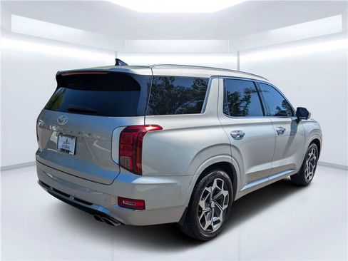 Certified 2022 Hyundai Palisade Calligraphy FWD image 3