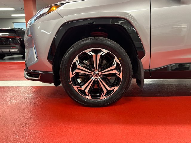 Certified 2025 Toyota RAV4 XSE w/ Premium Package AWD/4WD image 26