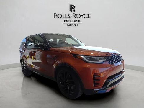 Used 2022 Land Rover Discovery HSE R-Dynamic image 3