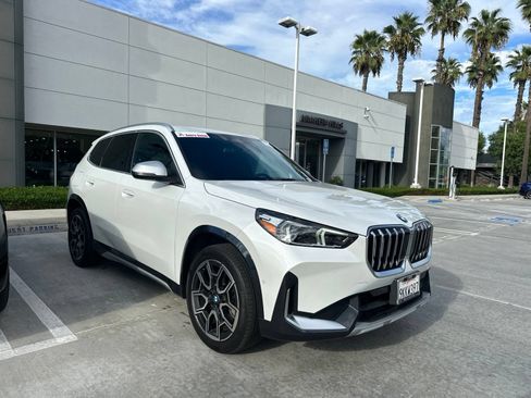 Used 2023 BMW X1 xDrive28i w/ Convenience Package AWD/4WD image 2