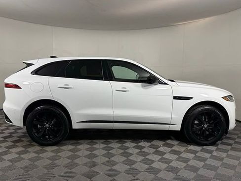 New 2026 Jaguar F-PACE R-Dynamic S image 9