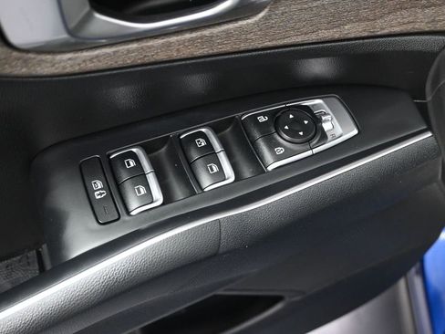 Certified 2022 Kia Sorento EX w/ Panoramic Sunroof Package image 11