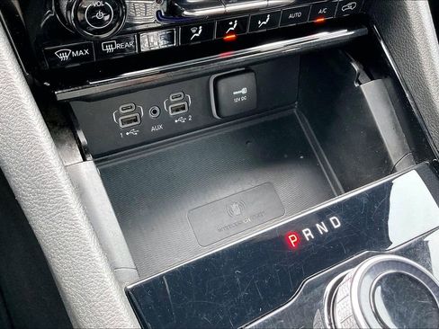 Used 2023 Jeep Grand Cherokee L Laredo AWD/4WD image 24
