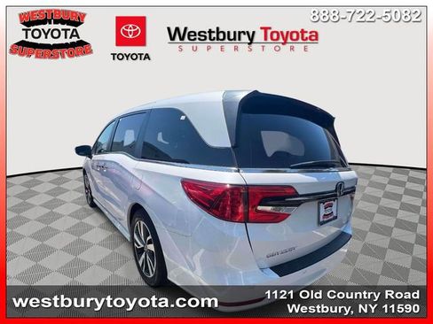 Used 2023 Honda Odyssey Touring image 6