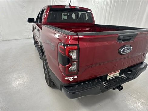 Used 2025 Ford Ranger XLT w/ Advanced Towing Package image 5