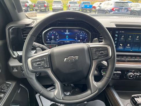 Used 2024 Chevrolet Silverado 1500 RST image 17