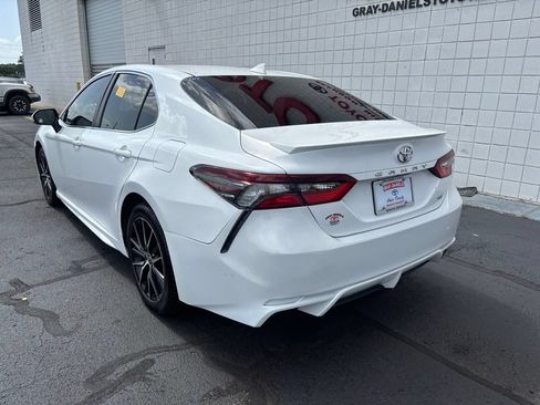 Used 2024 Toyota Camry SE FWD image 6