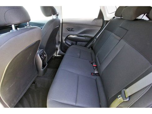 Used 2025 Hyundai Kona SEL image 7