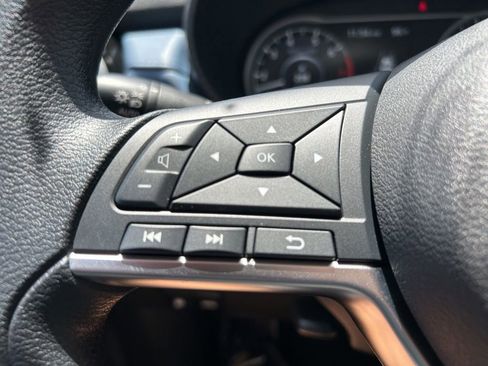 New 2025 Nissan Versa SV image 19