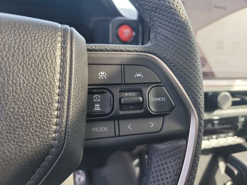 Used 2025 Toyota Tacoma TRD Sport w/ TRD Sport Premium Package AWD/4WD image 30