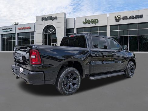 New 2026 RAM 1500 Express AWD/4WD image 3