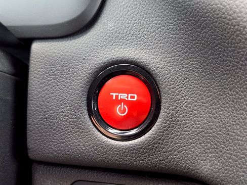 Used 2025 Toyota Tundra TRD Pro w/ Tow Tech Package AWD/4WD image 26