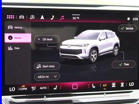 Used 2025 Volkswagen Tiguan SE image 36