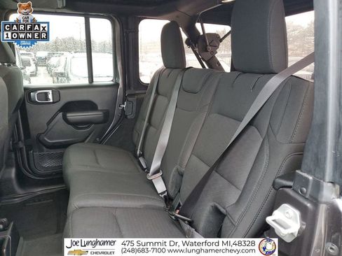 Used 2023 Jeep Wrangler Unlimited Sport AWD/4WD image 25