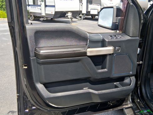 Used 2020 Ford F150 Lariat w/ Equipment Group 502A Luxury AWD/4WD image 10