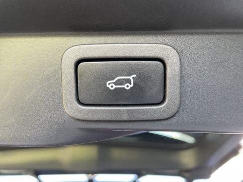 Used 2022 Land Rover Range Rover Sport HST AWD/4WD image 37