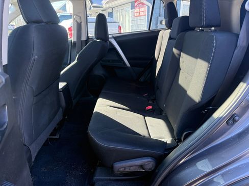 Used 2015 Toyota RAV4 XLE image 17