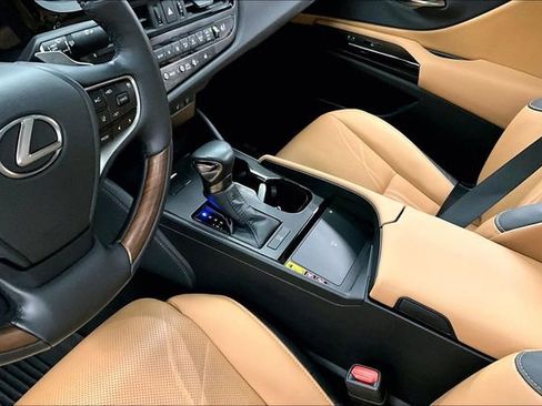 Used 2023 Lexus ES 350 Ultra Luxury w/ Accessory Package (Z2) FWD image 16